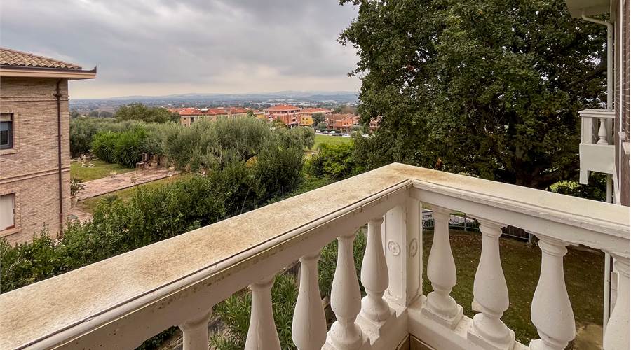 Balcone camera